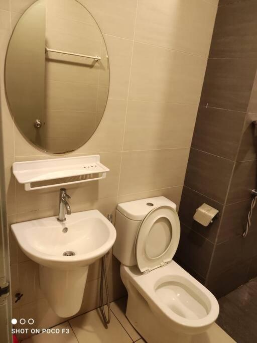 Cq3311- Self Check-in- Wi-fi- Netflix- Parking-balcony - , 2018 Apartment